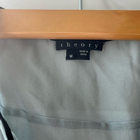 Theory sleeveless blouse - Picture 2 of 4